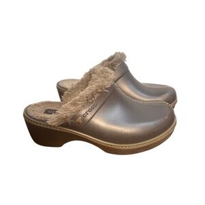 Crocs‎ Cobbler Faux Fur Lined Clogs Women’s 8 Brown Slip On Heeled Shoes